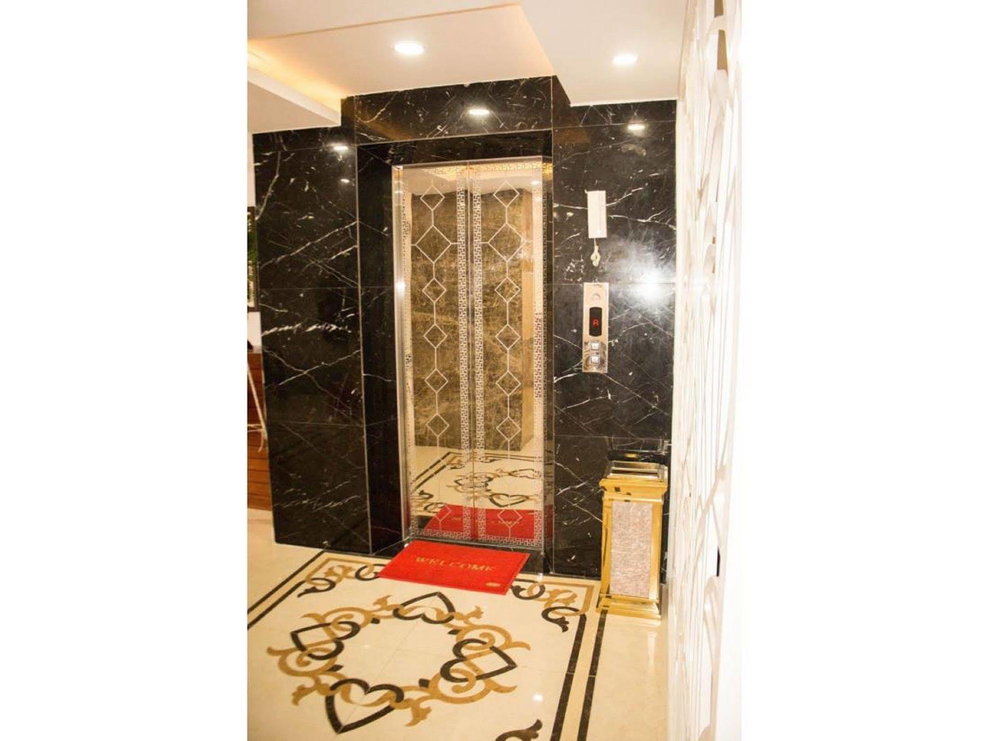 Reddoorz Plus New Sun Hotel Bandar Ho Chi Minh Luaran gambar